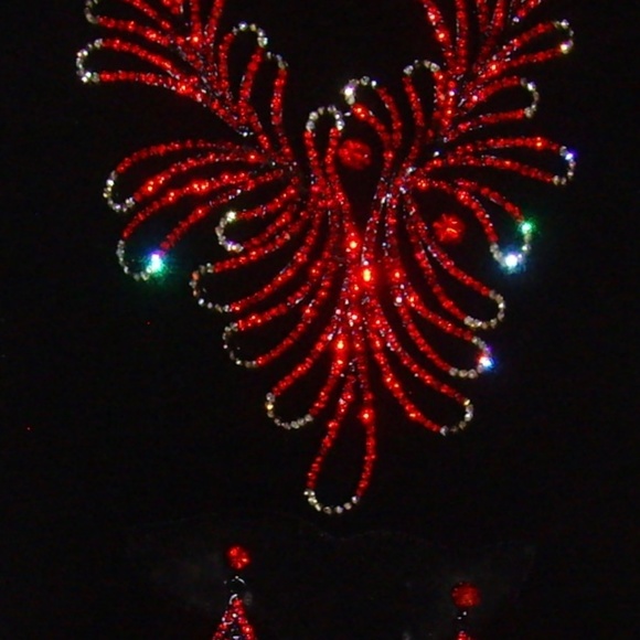 Rhinestone and Black Japanned Necklace and Earring - Picture 12 of 16